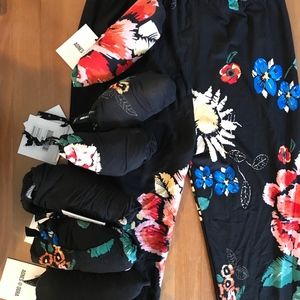 A & D leggings Vintage Bloom on Black
